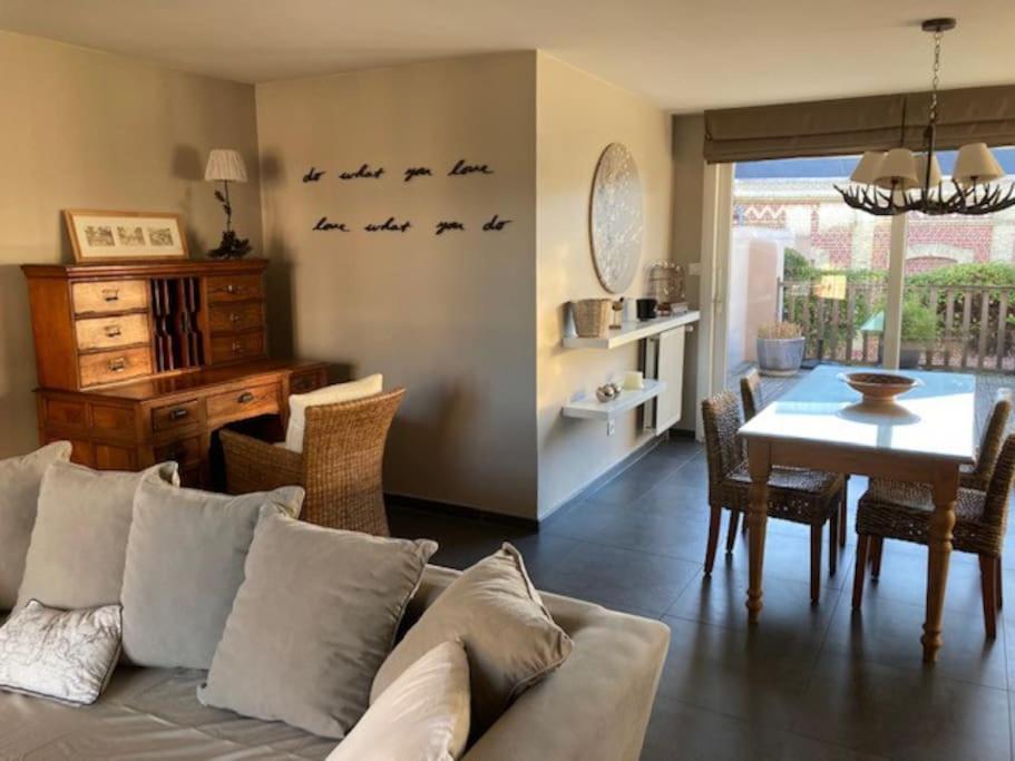 Agreable Et Spacieuse Maison Centre Ville Saint-Omer Buitenkant foto